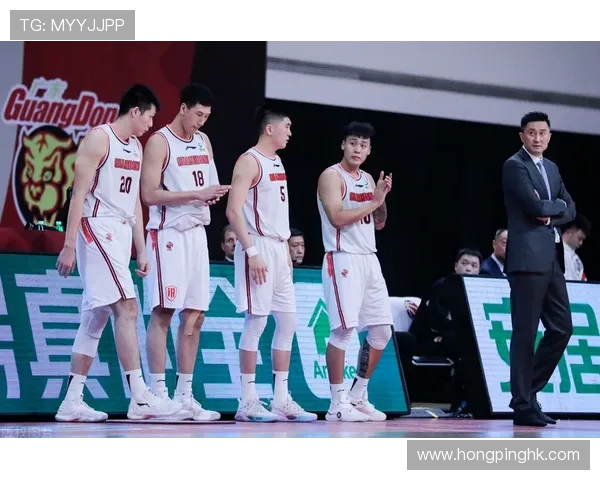 斯卢茨基强调用人唯状态中国球员与外援一视同仁